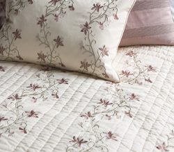 Bedspreads & Quilts