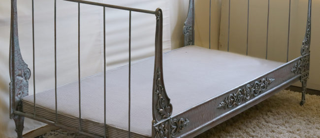 Cast Iron Daybed – MS41