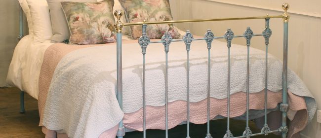 Antique Brass and Iron Bed in Blue Verdigris – MD108