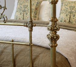 All-Brass-Ornate-Antique-Bed-with-Plaques-MK213-