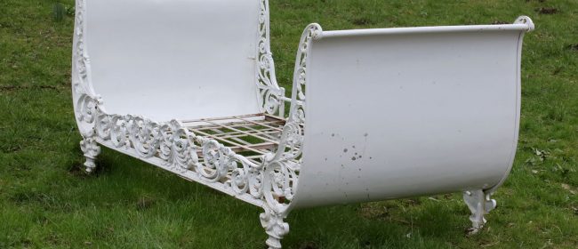 Ornate Cast Iron Day Bed MS44