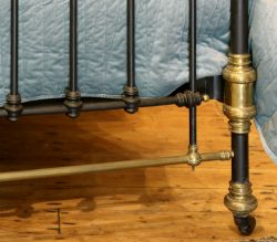 Late-Victorian-Double-Brass-and-Iron-Antique-Bed-MD102-1