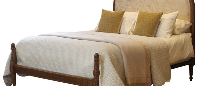 Upholstered Torchon Foot Antique Bed in Walnut WK168
