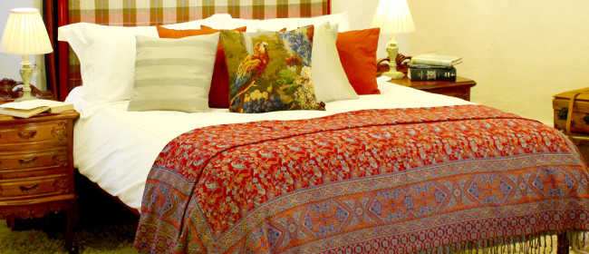 Upholstered Tartan Bed – TAR1