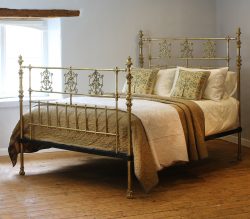 All-Brass-Ornate-Antique-Bed-with-Plaques-MK213-