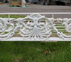 White-Curly-Iron-Antique-Day-Bed-MS44