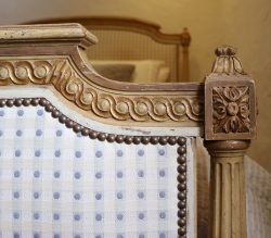 King-Size-Louis-XVI-Upholstered-Antique-Bed-WK154