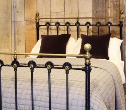 Brass-and-Iron-Double-Antique-Bed-Victorian-Style-With-Rosettes-MD101