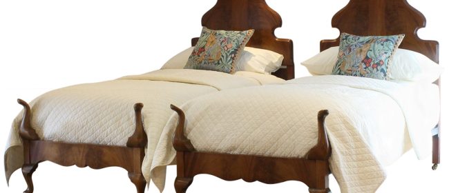 Matching Pair of Queen Anne Style Beds – WP43